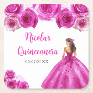 Blommig prinsessa i varmröd Quinceanera-klänning Underlägg Papper Kvadrat
