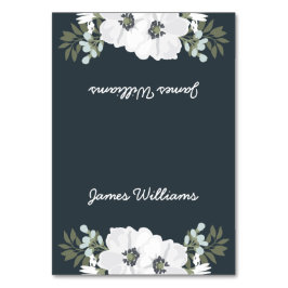 Blommiga bröllopsplatskort med vita blommor bordsnummer