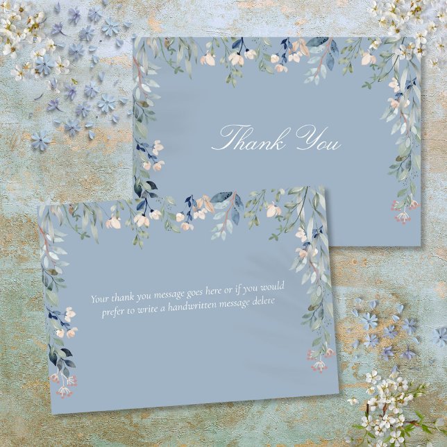 Blommiga vildblommor dammig blå skrift tack kort (Floral Wildflowers Dusty Blue Script Thank You Card)