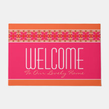 Blommigt Accented Designer