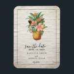 Blommigt Ananasbrant Bröllop spara datum Magnet<br><div class="desc">Ett bröllop spara datum med en bild av ananas med blommor över en vit tegelbakgrund.</div>