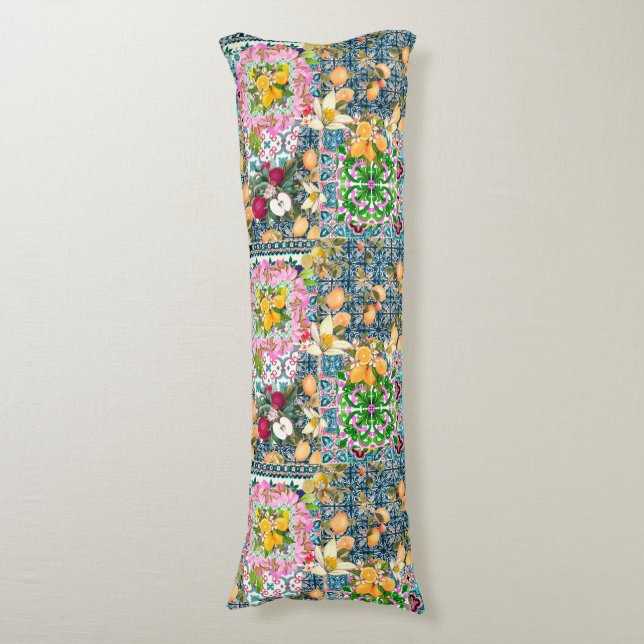 blommigt av chic blå rosa siciliansk citrusfrukt kroppskudde (Framsidan Vertikal)