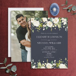 Blommigt av elegant blå och vit vattenfärg - foto inbjudningar<br><div class="desc">Denna vackra, romantiska, vita blommigt, grön inbjudan till fotobröllop har en stor grey droppe överst som består av en kraftig samling av eukalyptus greenery och vit ros, hydrangeas och andra vita blommor. En liknande arrangemang placeras grund i formgivningen, och elegant i den moderna inbjudningstexten från stil anpassas till formgivningen i...</div>