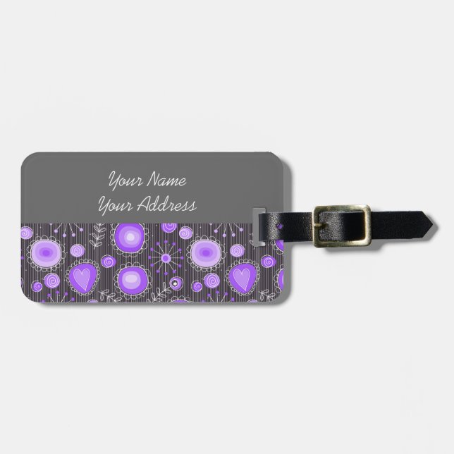 Blommigt av hjärta och blommor av grått-lila bagagebricka (Horisontell Framsida)