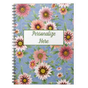 Blommigt av korallets Rosa Daisy Anteckningsbok