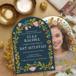 Blommigt Bat mitzvah andningsdos Hand- dragen Anpa Inbjudningar<br><div class="desc">Perfekt-kort för att tillkännage en pub mitzvah, bat mitzvah eller annan judisk firande! Hand skapade konst åt dig! FULLT ANPASSADE! Klicka på "Anpassa" ovan om du vill redigera texten och lägga till fotot på baksidan (du kan också ta bort blommigten ram om du vill). Klicka på "Redigera med verktyg" för...</div>