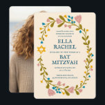 Blommigt Bat mitzvah andningsfoto Handdragen Anpas Inbjudningar<br><div class="desc">Perfekt-kort för att tillkännage en pub mitzvah, bat mitzvah eller annan judisk firande! Hand skapade konst åt dig! FULLT ANPASSADE! Klicka på "Anpassa" ovan om du vill redigera texten och lägga till ett eget foto på baksidan. Klicka på "Redigera med verktyg" för att justera typsnitt, färg och placeringar. Du kan...</div>