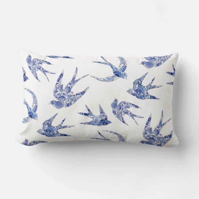 Blommigt Bird Sväljer Blue White Chinoiserie Vinta Lumbarkudde (Framsida)