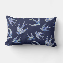 Blommigt Bird Sväljer Vintagen Navy Chinoiserie Lumbarkudde