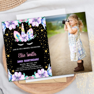 Blommigt Black Unicorn Birthday-inbjudningar med f Inbjudningar