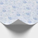 Blommigt Blue Rosor Elegant Damask Wedding Presentpapper<br><div class="desc">Den här blommigten av elegant som är papprare är perfektens val för bröllop-presentfigursättning och har ljusblå rosor med en känslig lämna mönster i bakgrunden. Designad av världsberömd konstnär ©Tim Coffey.</div>