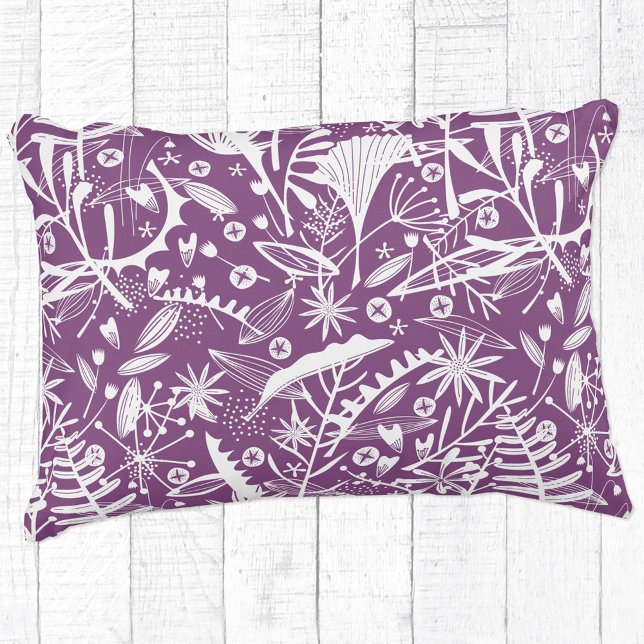 Blommigt Botanisk Lila Prydnadskudde (Purple botanical silhouette foliage accent pillow)