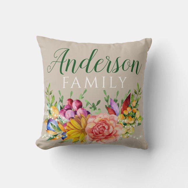 Blommigt Bouquet med Familj Namn Kudde (Framsida)