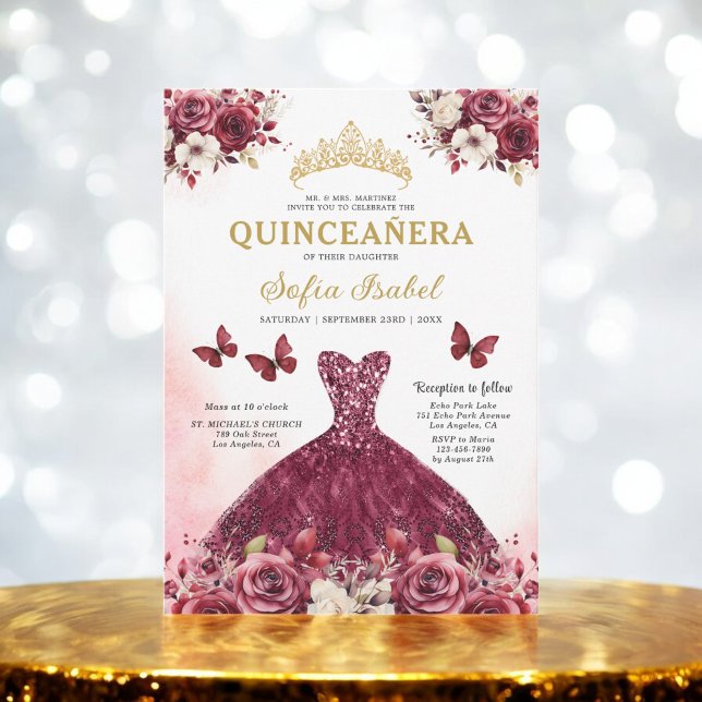 Blommigt Burgundy Butterfly Princess Quinceanera Inbjudningar (Skapare uppladdad)