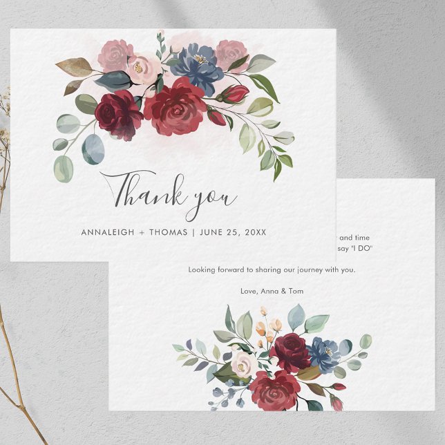 Blommigt Burgundy-skript Bröllop Tack Anteckningskort (Floral Burgundy Script Wedding Thank You Note Card)