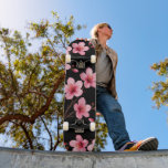 Blommigt Cherry Blommar Monogram Black Rosa Girly Mini Skateboard Bräda 18,5 Cm<br><div class="desc">Rosa svart WATERCOLOR på svart marmorbakgrund. Japansk körsbärsdesign för blommarna.</div>