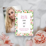 Blommigt Chic Rosa Guld Editable Quinceanera Photo Spara Datumet<br><div class="desc">Spara datumkortet för Quinceanera med blommigt av chic i rosa och guld. Feminin drömmarutformning av vattenfärgen ro blommar, blommor och grönska med guld högdagrar. Vackert val och lätt anpassat till kostym för andra viktiga firande. Se min Blommigt Chic samling för matchande objekt eller meddela mig om du vill skapa de...</div>