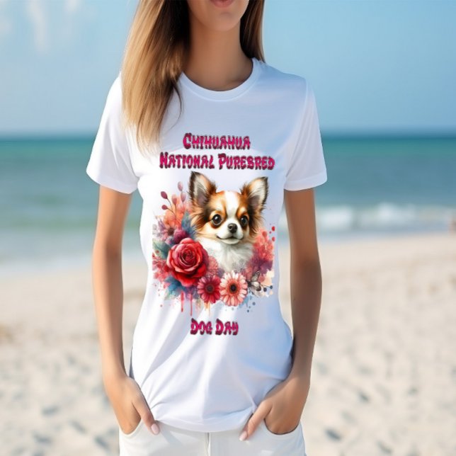 Blommigt Chihuahua A Petite Hund Blooms T Shirt (Skapare uppladdad)