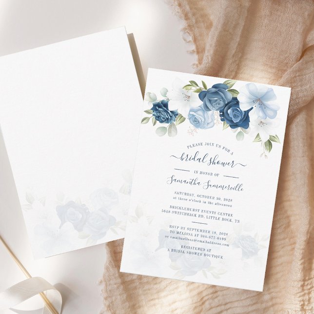 Blommigt Dusty Blue Watercolor Foliage Möhippa Inbjudningar (Dusty Blue Floral Watercolor Script Bridal Shower Invitation)