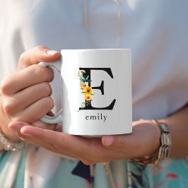 Blommigt E Monogram Mugg med Editable Namn