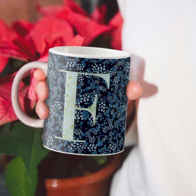 Blommigt Elegant Klassi Monogram F blå med fras Kaffemugg (Skapare uppladdad)