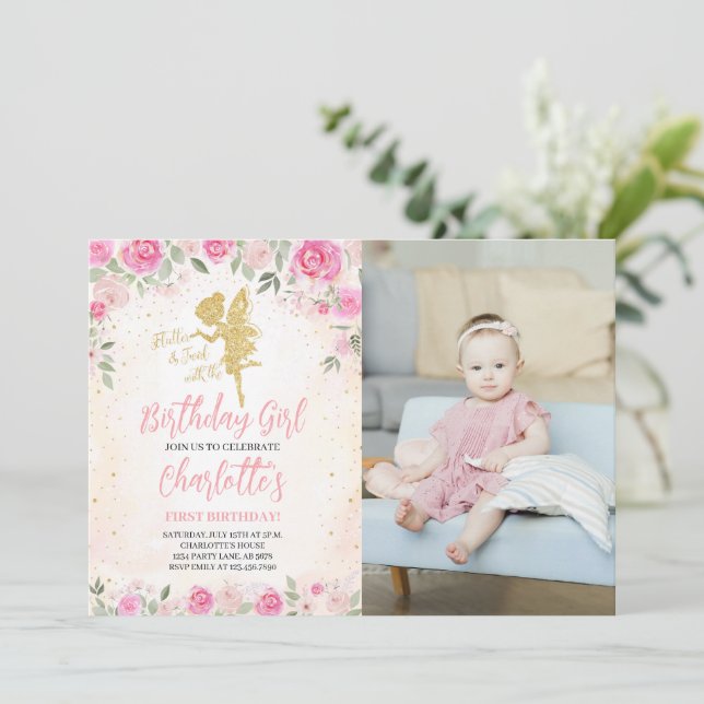 Blommigt Fairy Birthday Guld Glitter Photo Inbjudningar (Stående Fram)