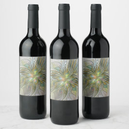 Blommigt Fantasy Modern Fractal Art blomma med Gul Vinflaska Etikett