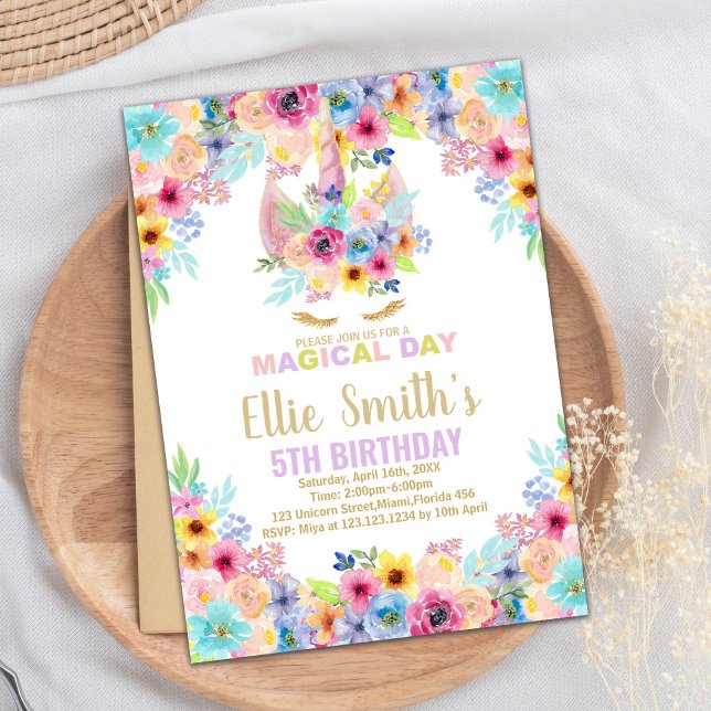 Blommigt Färg Unicorn Birthday-inbjudningar Inbjudningar (Floral Colors Unicorn Birthday Invitations)