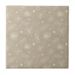 Blommigt Farmhouse Simple Tan Beige Ceramic Tile Kakelplatta<br><div class="desc">Enkelt hand plockade-vita blommor och löv på neutralt med beige-bakgrund. 100 % kundtillfredsställelse med "Zazzle" varje dag.</div>