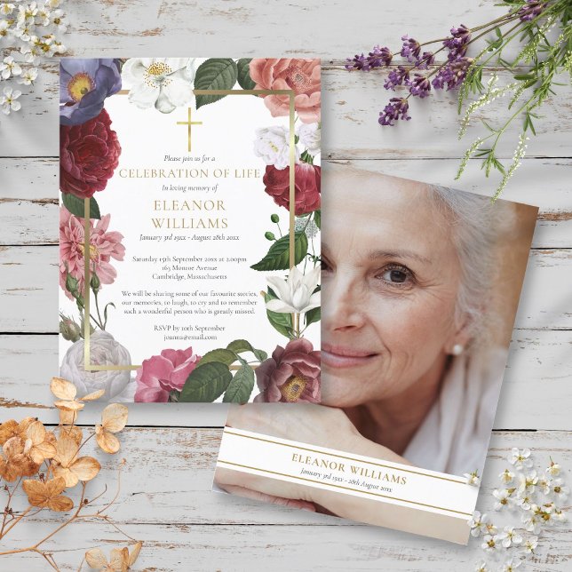 Blommigt Firande i Life Guld Kor Foto Meddelande Vykort (Floral Celebration of Life Gold Cross Photo Announcement Postcard)