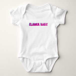 blommigt FLOWER baby moderna gåva till henne T Shirt