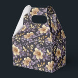 Blommigt för favoritbehandling presentaskar<br><div class="desc">Behandlingsrutan för parti visas med en underbar lila av blommigt med flera färger. Anpassa det här objektet eller köp som det är. Tips! Lägg till dina underbara behandlingar och lägg till lite festligt band. Licensierad bild</div>