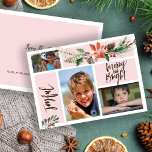 blommigt för glatt merry och Bright fotocollage Julkort<br><div class="desc">Modern helgdag boho  rosa fotosamlingskort med en säsong-blommigt-buquet med en röd brick terracotta poinsettia-blomma,  en pinekon,  sage hunter grönt fir boughs och foliage med "Glatt" "Merry and Bright"-handskript med typografi.          Anpassa den med 3 av dina foton på framsidan och namnteckning på baksidan!</div>