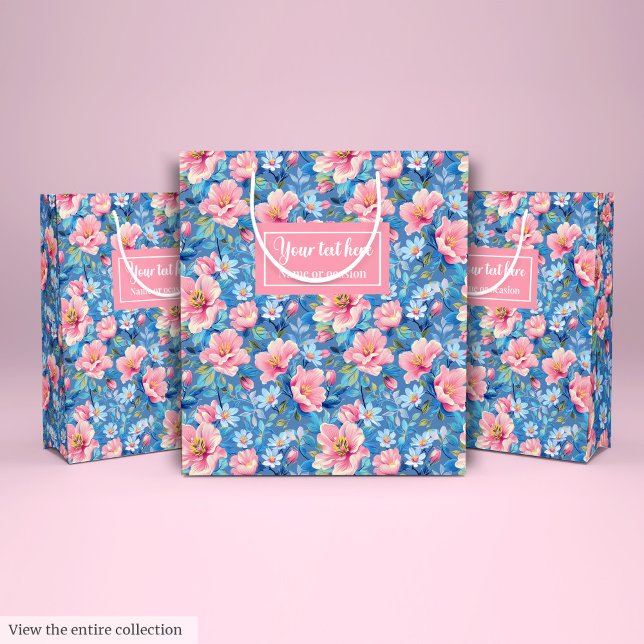 blommigt för pastellblått och  rosa för diskettenh (Chic pastel blue and blush pink preppy floral Medium Gift Bag)