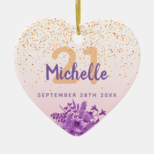 Blommigt för  rosa vid lila vid födelsedag, monogr julgransprydnad keramik (Framsidan)