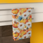 Blommigt för Thanksgiving för daisy Pumpkin-hösten Kökshandduk<br><div class="desc">Den här designen kan vara personlig om du väljer Redigera design. Du kan också överföra till andra objekt. Kontakta mig på colorflowcreations@gmail.com eller använda alternativet chatta överst på sidan om du vill ha den här designen på en annan produkt eller behöver hjälp med den här designen. Se mer av mina...</div>