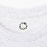 Blommigt Framed Monogram Grått Rosa Clothing Label Klistermärke<br><div class="desc">Blommigten satte in monogrametiketter för kläder i grått,  blues,  gult och rosa på vit bakgrund.</div>