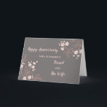 Blommigt Friend och hans helgdag Kort<br><div class="desc">Lycklig bröllop-jubileumskort för vän och hans fru med söt ljusa rosa och vita blommor,  och hjärtlig vers.</div>