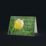 Blommigt Friend och hennes Make-årsdag Kort<br><div class="desc">Lycklig bröllop-jubileumskort för vän och hennes make med söt gult tulp och hjärtligt verst.</div>