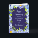 Blommigt Friend och hennes Make-årsdag Kort<br><div class="desc">Lycklig bröllop-årskort för vän och make med vackra blåa blommor av vintage och sentimentala versum.</div>
