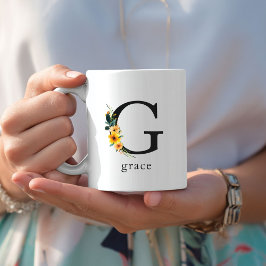 Blommigt G Monogram Mugg med Editable Namn