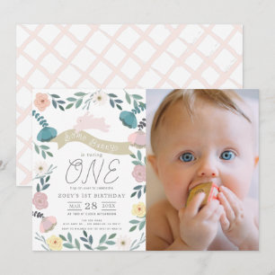 Blommigt Garden Rosa Bunny Girl Photo 1st Birthday Inbjudningar