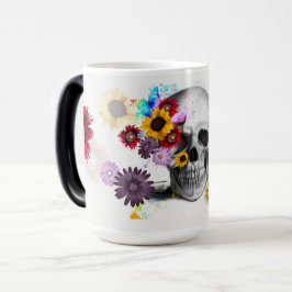 Blommigt, gotskalle och butterflies magisk mugg