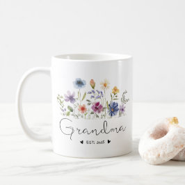 Blommigt Grandma Baby annons Gifts Est 2025 Kaffemugg