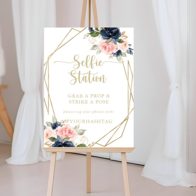 Blommigt Guld Geometric Selfie Station-tecken Poster (Skapare uppladdad)