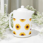 Blommigt Gult Vitsolros Vår<br><div class="desc">Blommigt Tekanna i Gult Vit med Elegant Solros Mönster. Använda anpassa mallen för att ändra text</div>