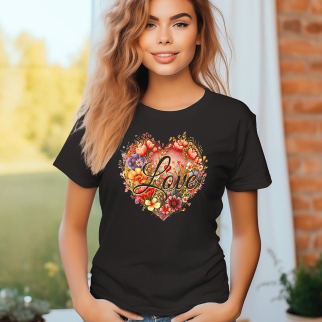 Blommigt Heart Kärlek Womans T Shirt (Skapare uppladdad)