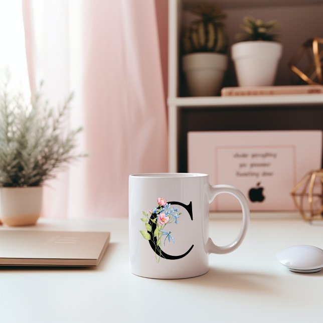Blommigt Initialt monogram C Mugg (Skapare uppladdad)