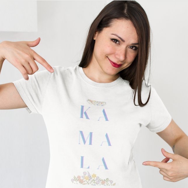 Blommigt Kamala Harris. Vit T Shirt (Skapare uppladdad)