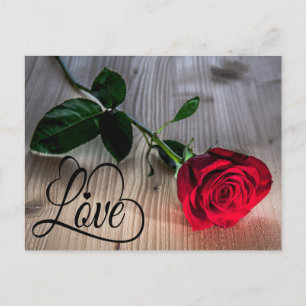 Blommigt Kärlek Röd ros Flower Rustic Wood Vykort